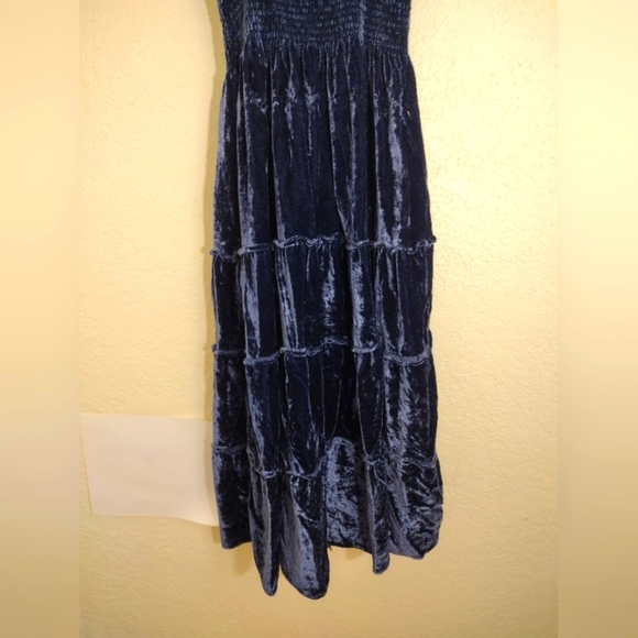 Hill House Navy Velvet Ellie Nap Dress - Picture 11 of 13
